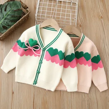 Детский трикотаж в корейском стиле, кардиган для малышей, украшение в виде любви, зимняя одежда для маленьких девочек, вязаный свитер, Детские свитера 2-6 лет